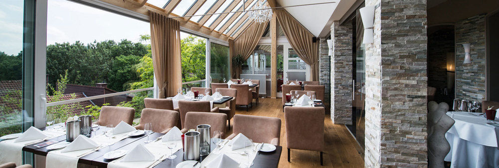 Design-Konferenzhotel & Restaurant Steinernes Schweinchen Kassel Buitenkant foto
