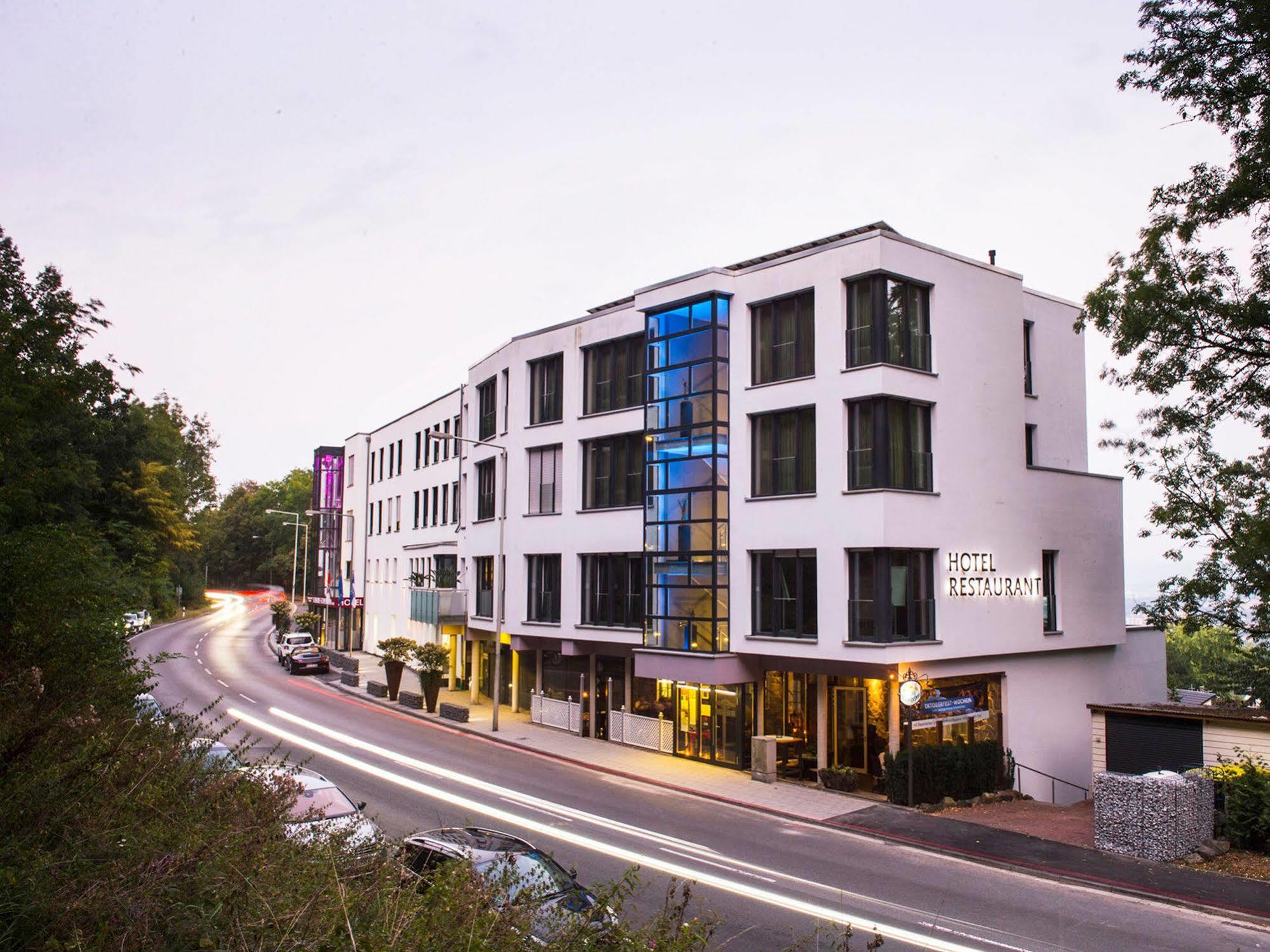 Design-Konferenzhotel & Restaurant Steinernes Schweinchen Kassel Buitenkant foto